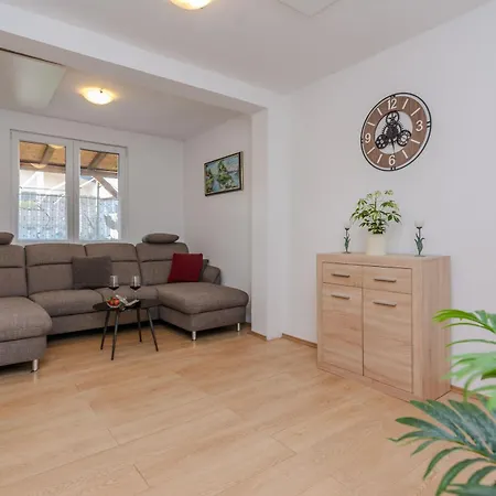 Ferienhaus House Loncar Vir