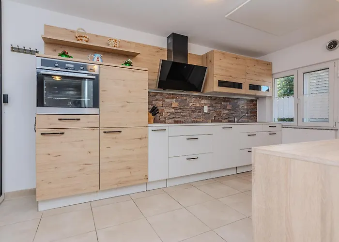 Дом отдыха House Loncar *